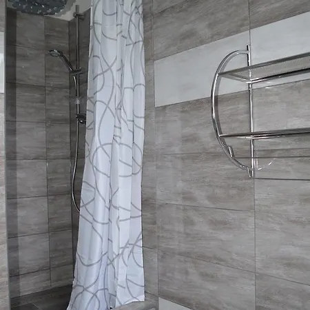 Guest house Nova Seninka 3*